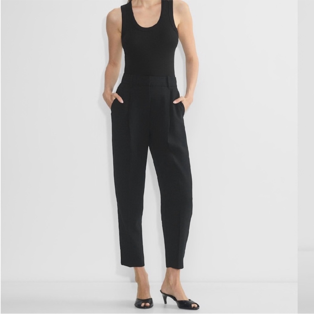 Wilfred Carrot Pant - Black High-Waist Trousers - Artizia